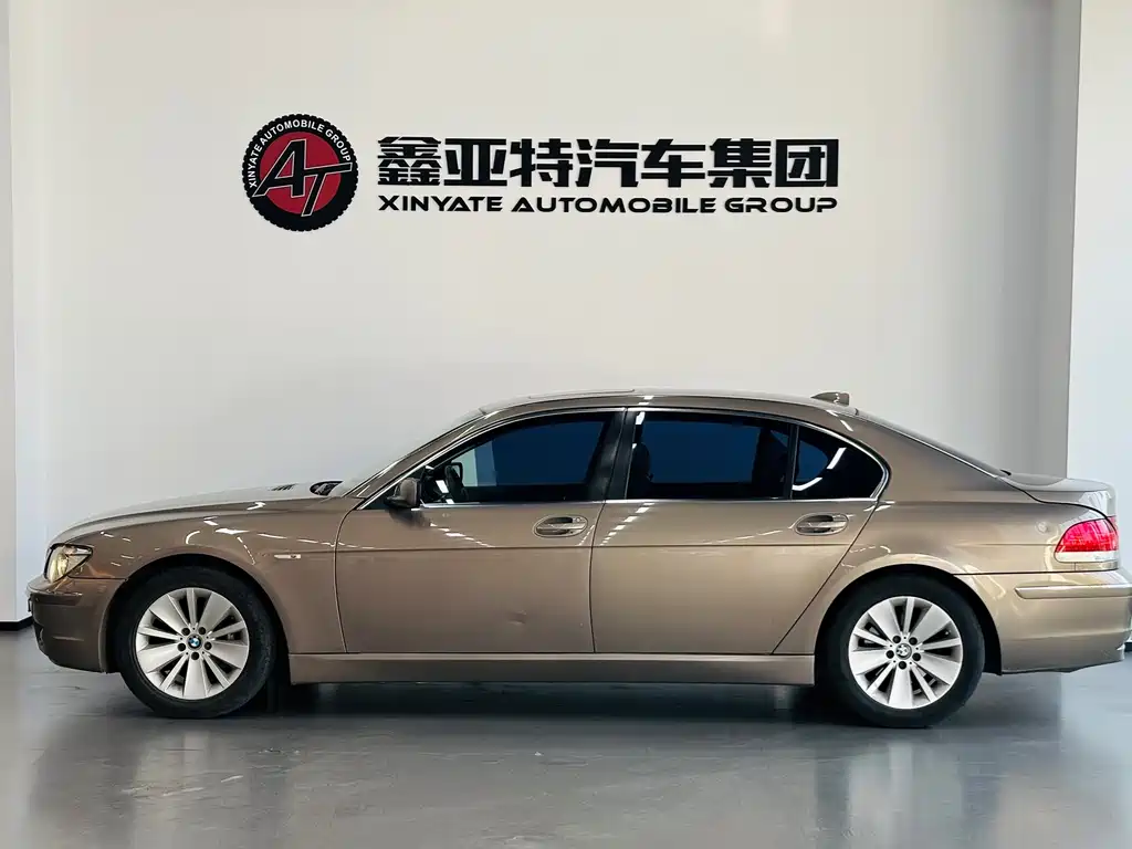 BMW 7 Series 7 2005 730Li