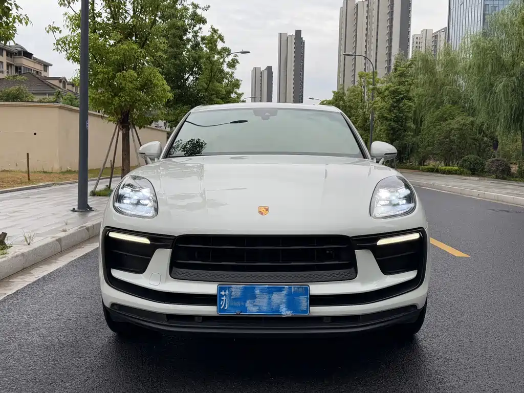 Porsche Macan — миниатюра 2