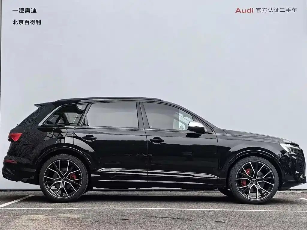 Audi Q7 — миниатюра 15