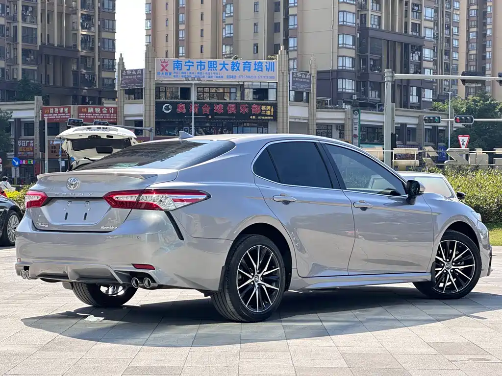 Toyota Camry 2021 2.5S
