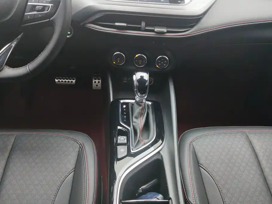 Buick Verano — миниатюра 16