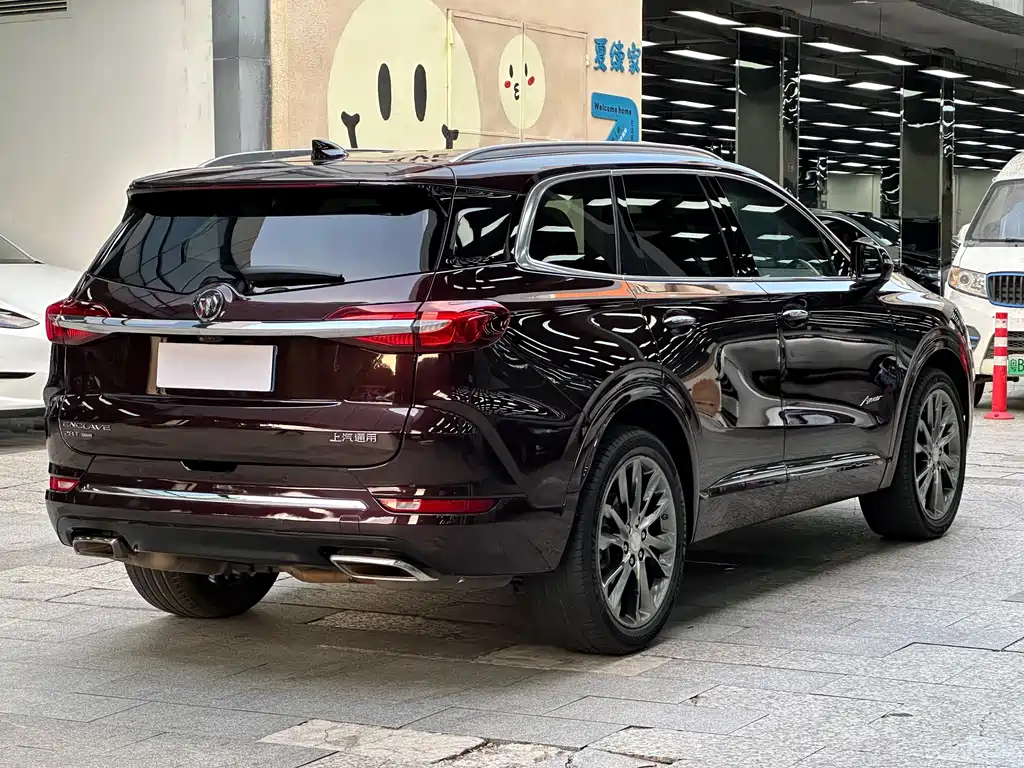 Buick Enclave — миниатюра 18