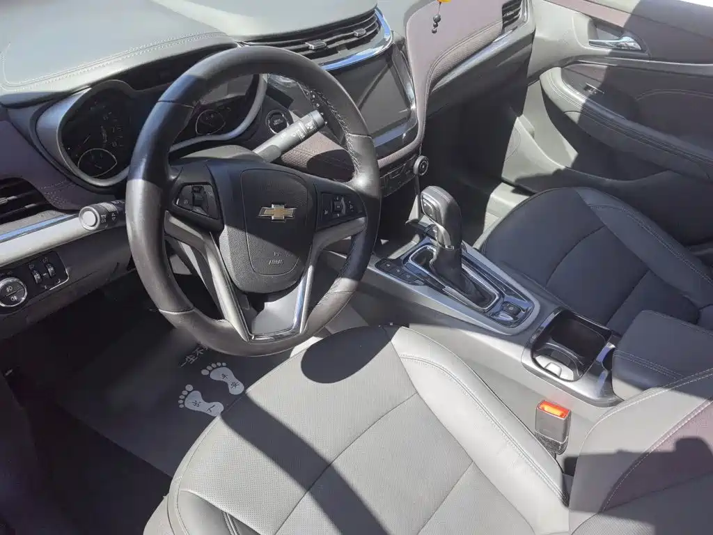 Chevrolet Malibu — миниатюра 21