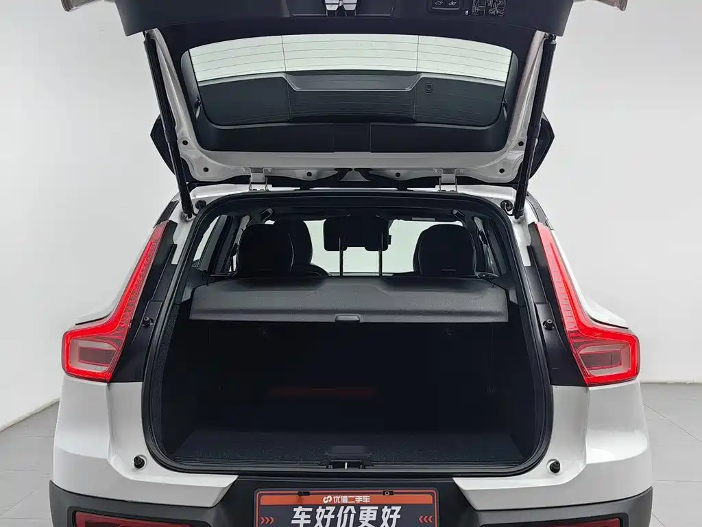 Volvo XC40 — миниатюра 16