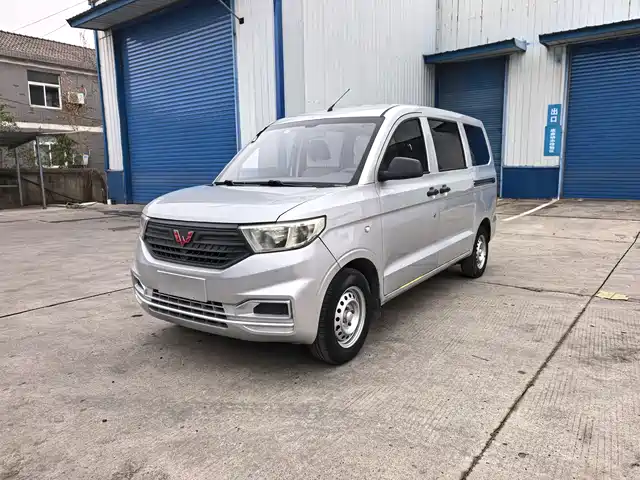 WULING WULING HONGGUANG V