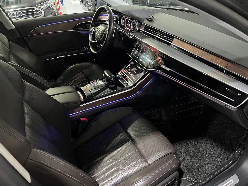 Audi A8 — миниатюра 7