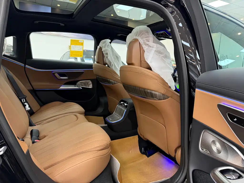 Mercedes-Benz E-Class — миниатюра 19