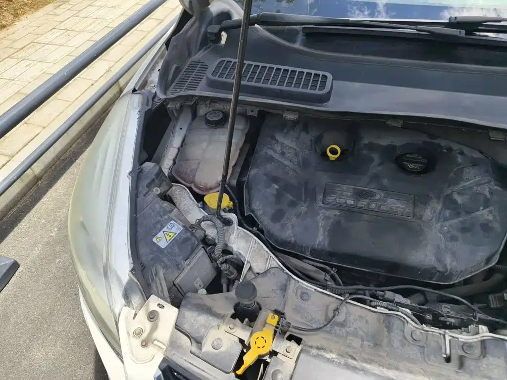 Ford Kuga — миниатюра 22