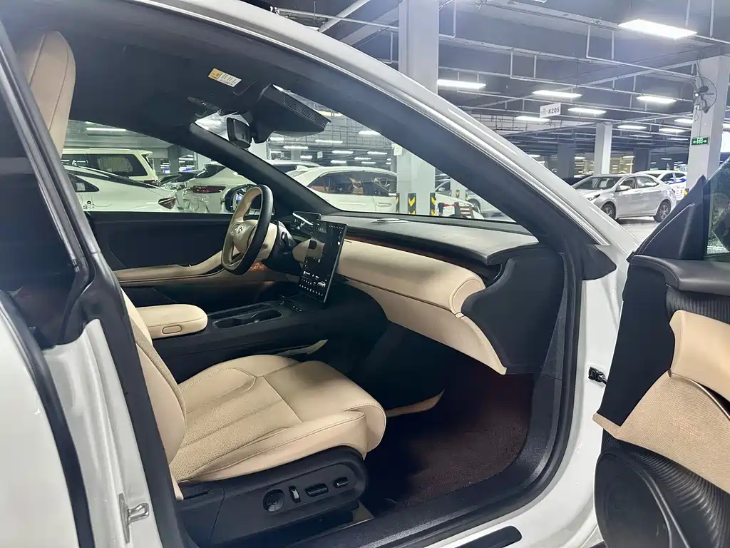 NIO ET5T — миниатюра 9
