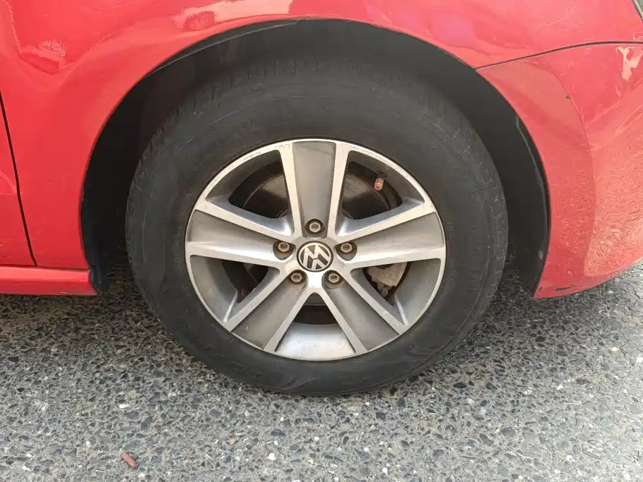 Volkswagen Polo — миниатюра 6