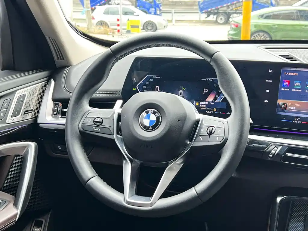 BMW X1 — миниатюра 12
