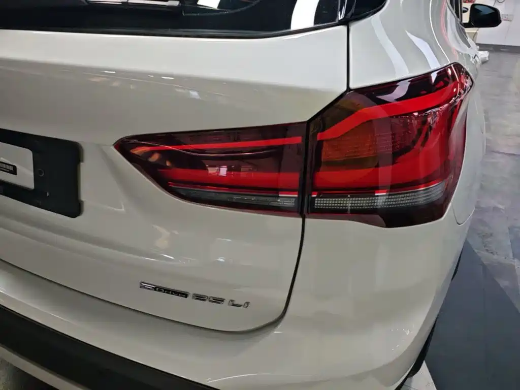 BMW X1 2021 sDrive25Li Lead