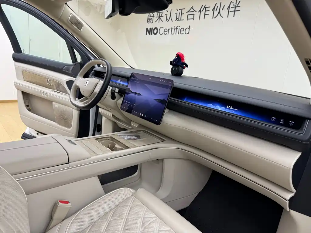 NIO ES8 — миниатюра 15