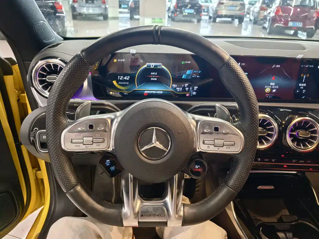 Mercedes-Benz CLA AMG — миниатюра 10