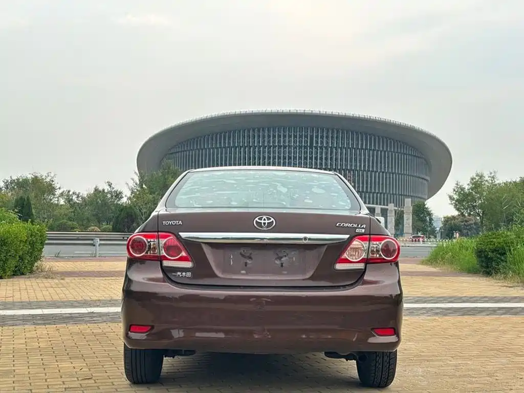 Toyota Corolla — миниатюра 5