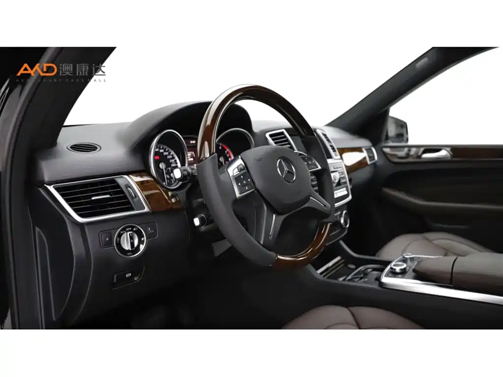 Mercedes-Benz M-Class — миниатюра 6