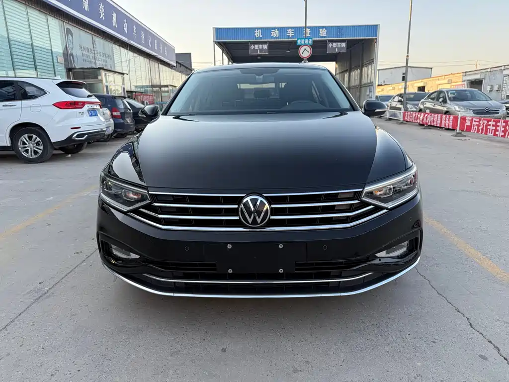 Volkswagen Magotan 2021