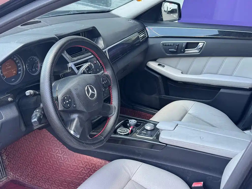 Mercedes-Benz E-Class — миниатюра 7
