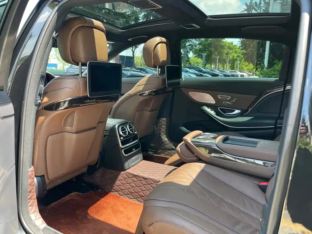 Mercedes-Benz S-Class — миниатюра 13