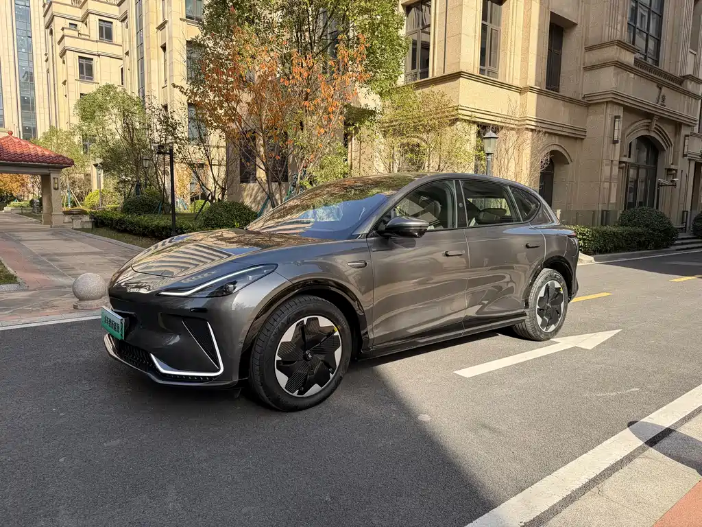 ZHIJI AUTOMOBILE ZHIJI LS7