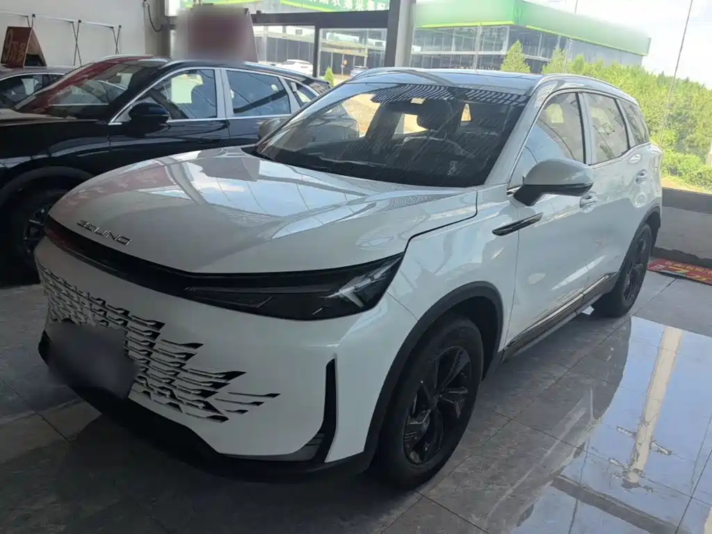BAIC X7