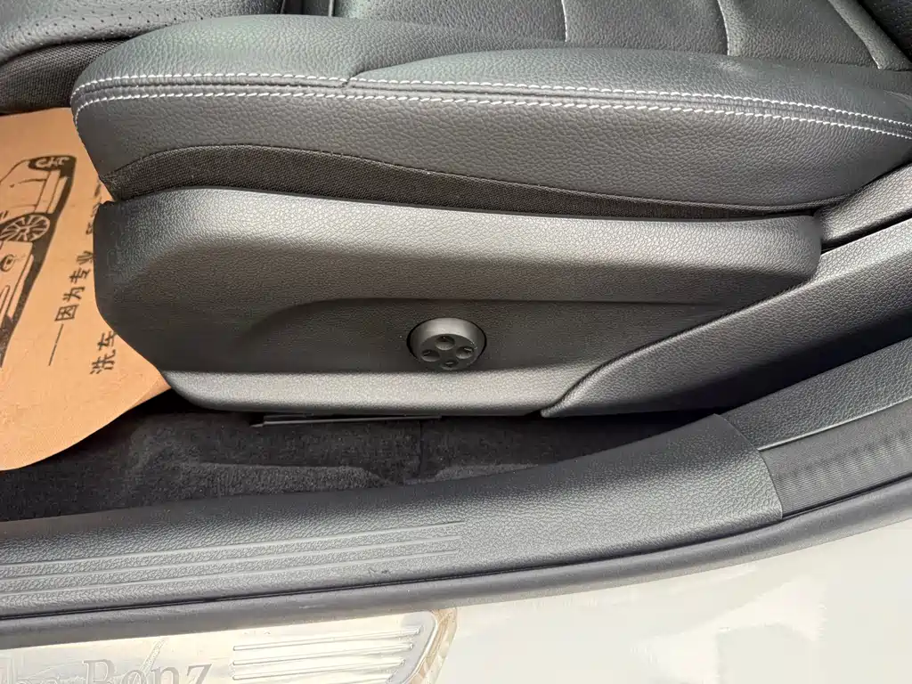 Mercedes-Benz C-Class — миниатюра 20