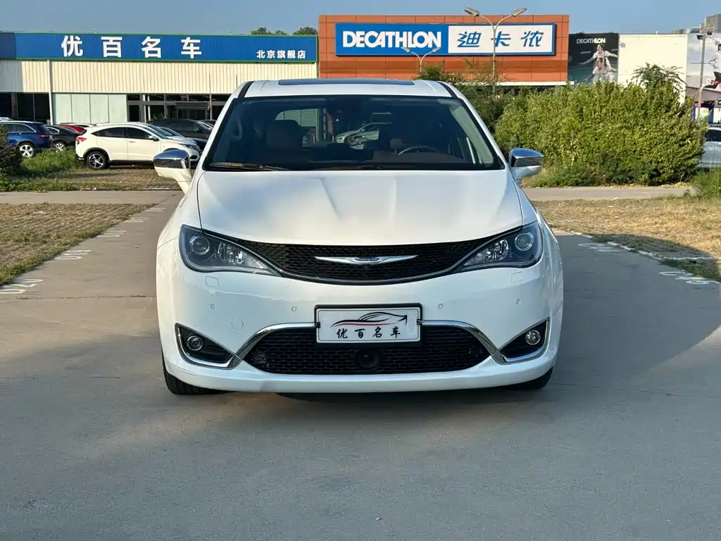 Chrysler Grand Voyager (Import) — миниатюра 17
