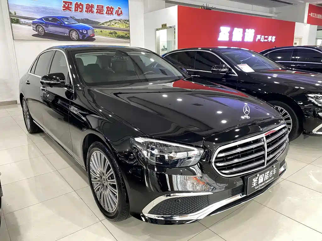 MERCEDES-BENZ E CLASS