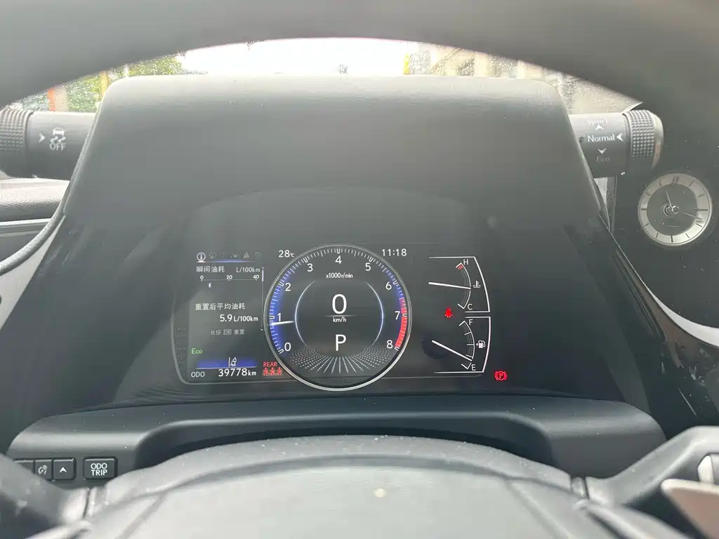 Lexus ES — миниатюра 9