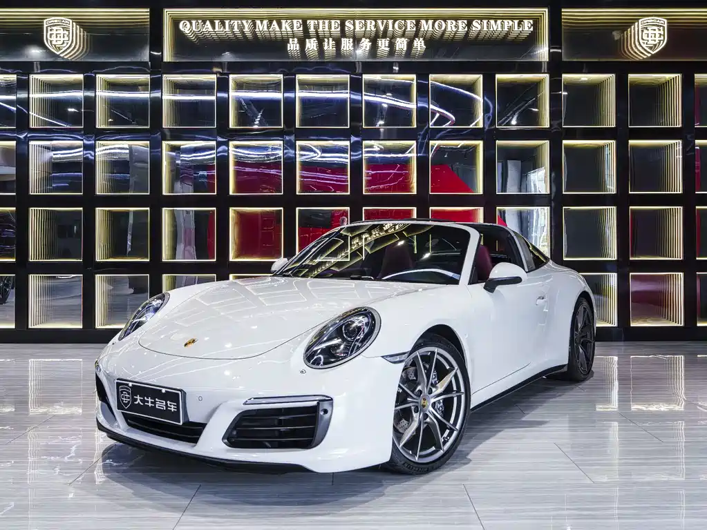 Porsche 911 2019