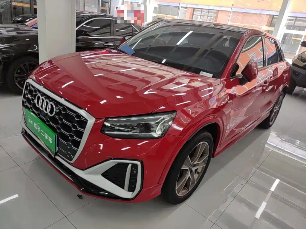 Audi Q2L