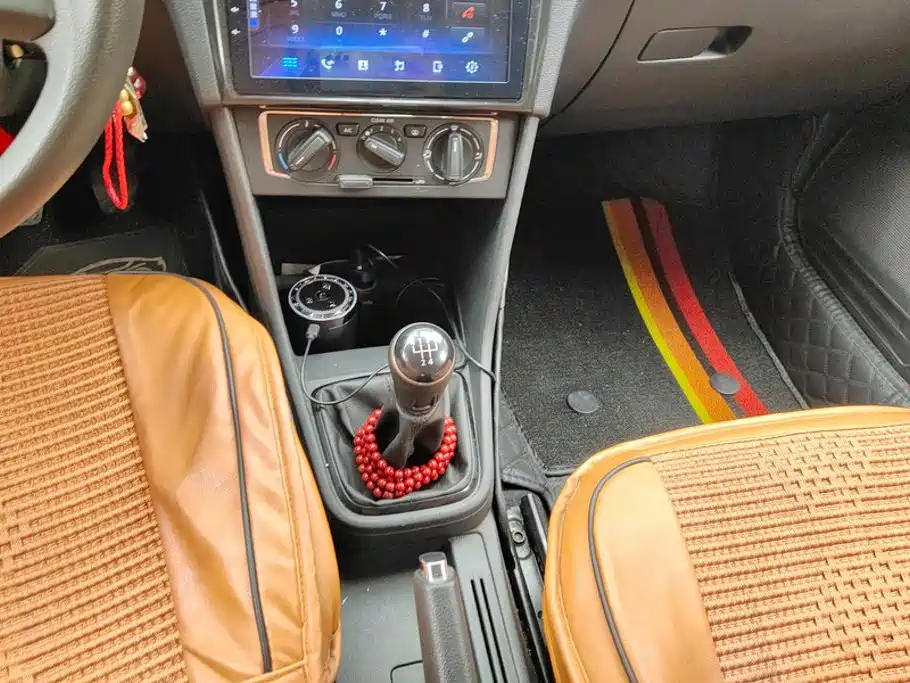 Volkswagen Santana — миниатюра 16