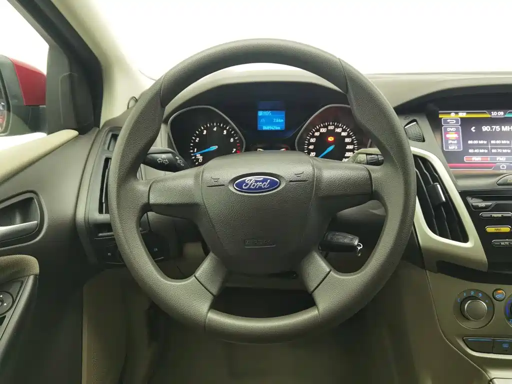 Ford Focus — миниатюра 11