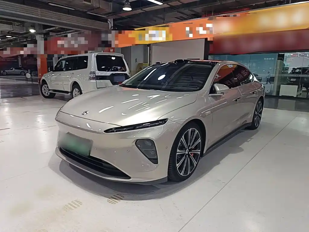 NIO ET7