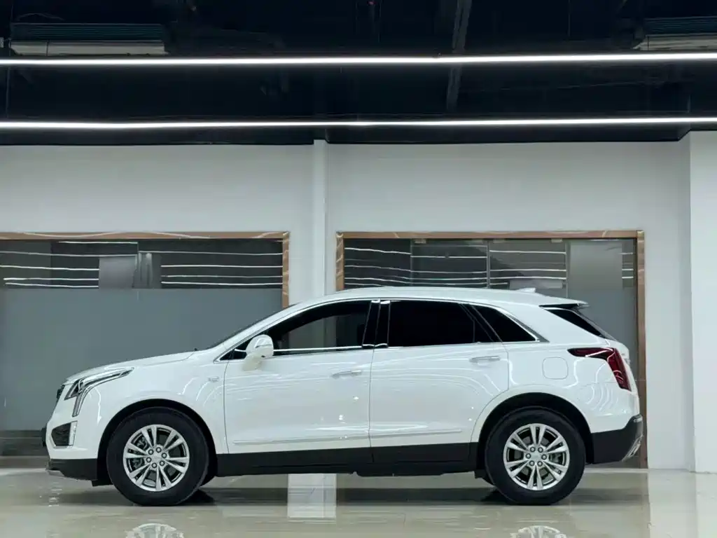 Cadillac XT5 — миниатюра 3