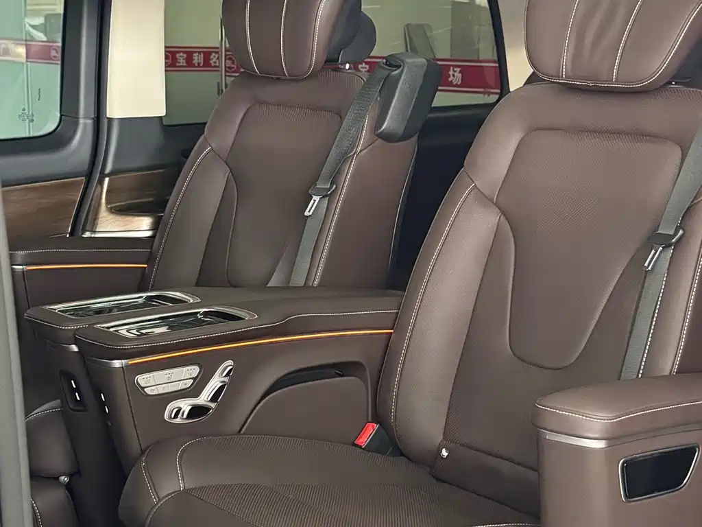 Mercedes-Benz V-Class — миниатюра 10