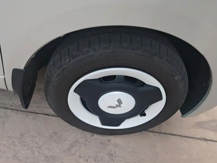 Wuling MINIEV — миниатюра 6