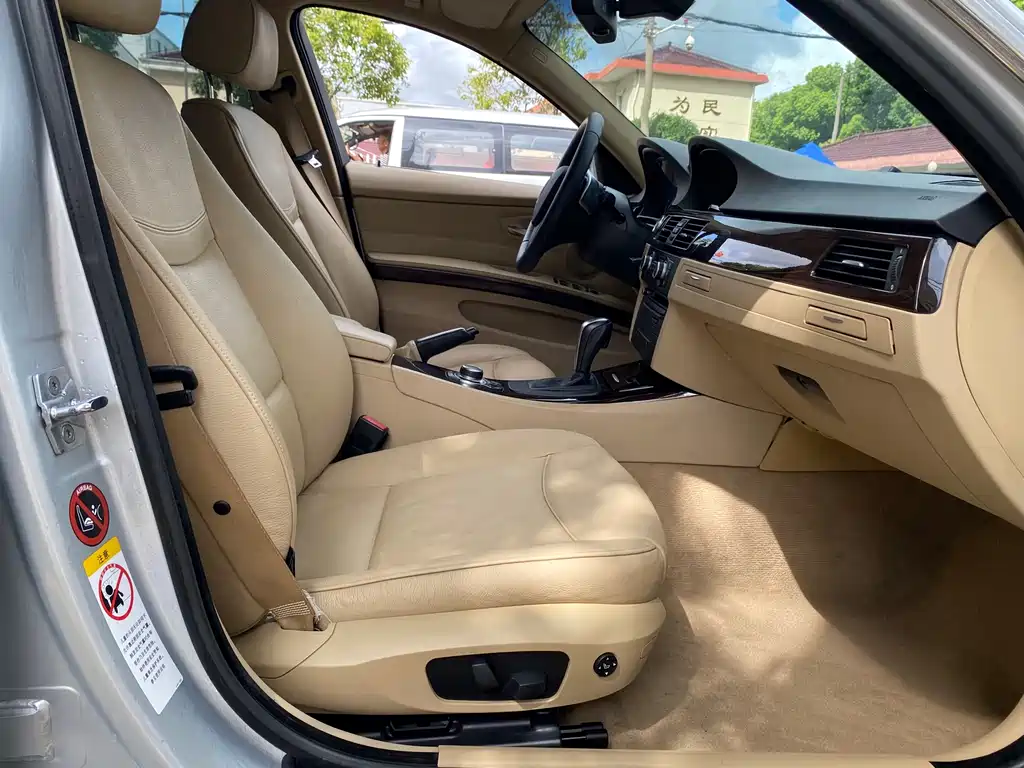 BMW 3 Series 3 2009 325i Luxury