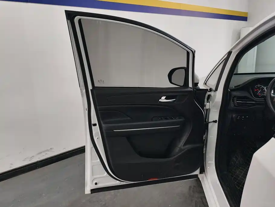 GAC Motor Trumpchi M6 — миниатюра 7