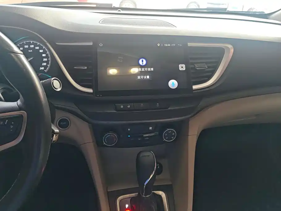 Buick Excelle — миниатюра 13