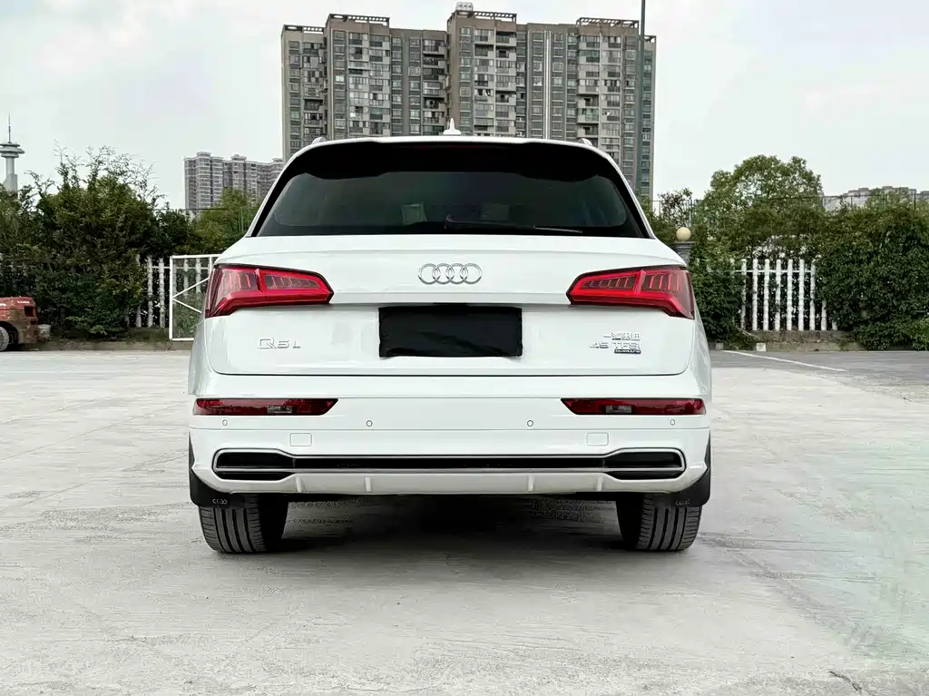Audi Q5L 2018 45 TFSI Premium Fashion V