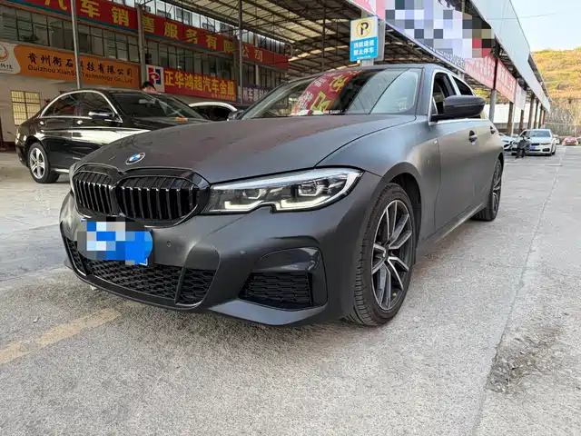 BMW 3 SERIES