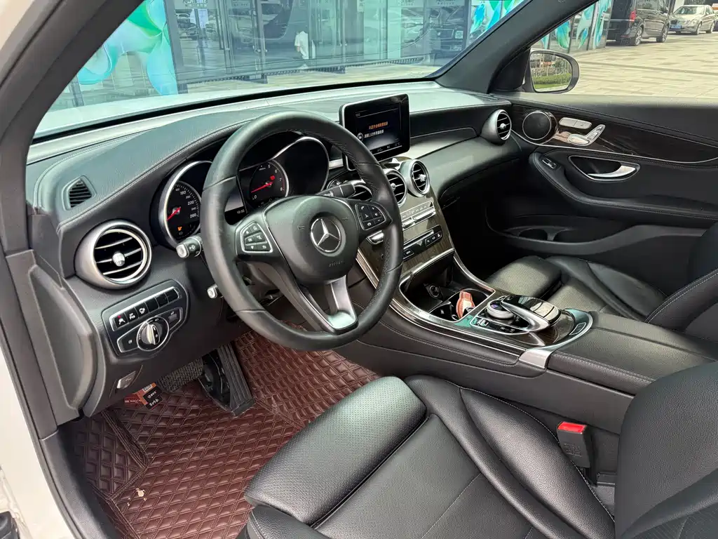 Mercedes-Benz GLC — миниатюра 13