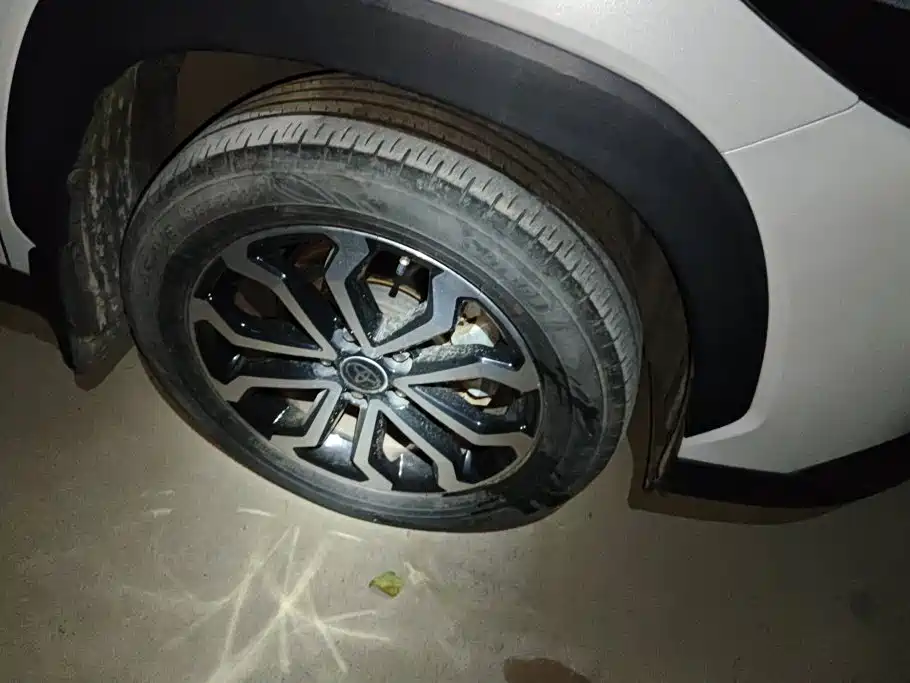 Toyota Frontlander — миниатюра 6