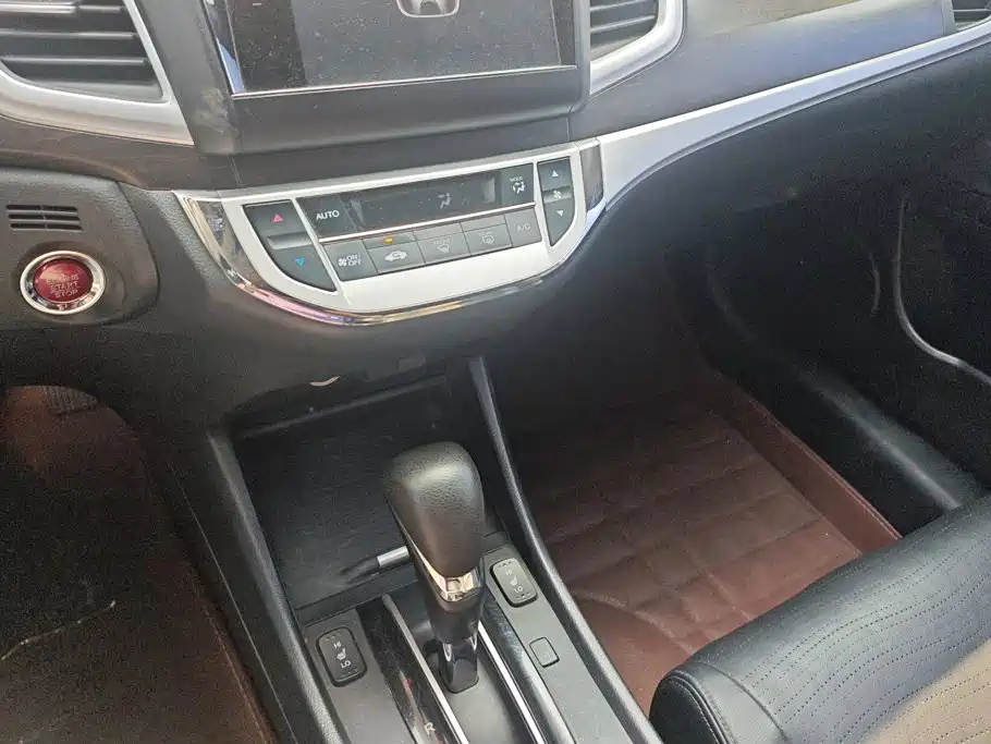 Honda Jade — миниатюра 15