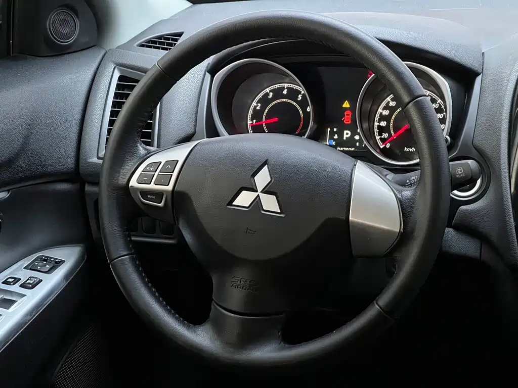 Mitsubishi ASX — миниатюра 7