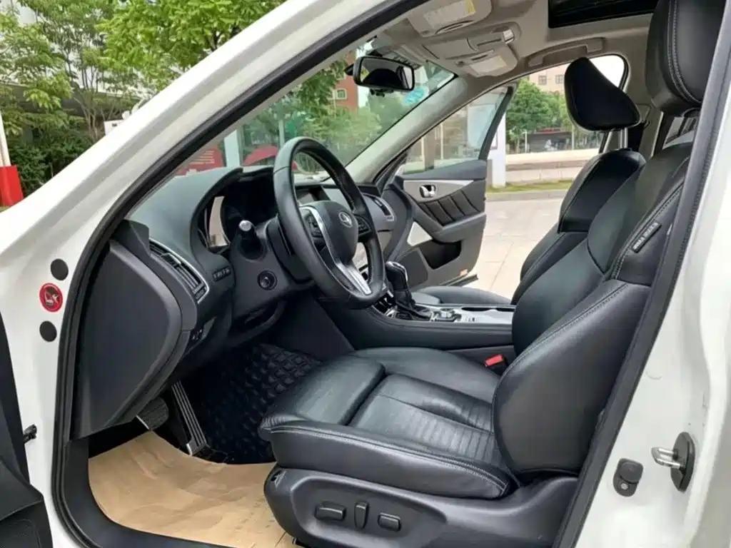 Infiniti Q50L 2015 2.0T Enjoy