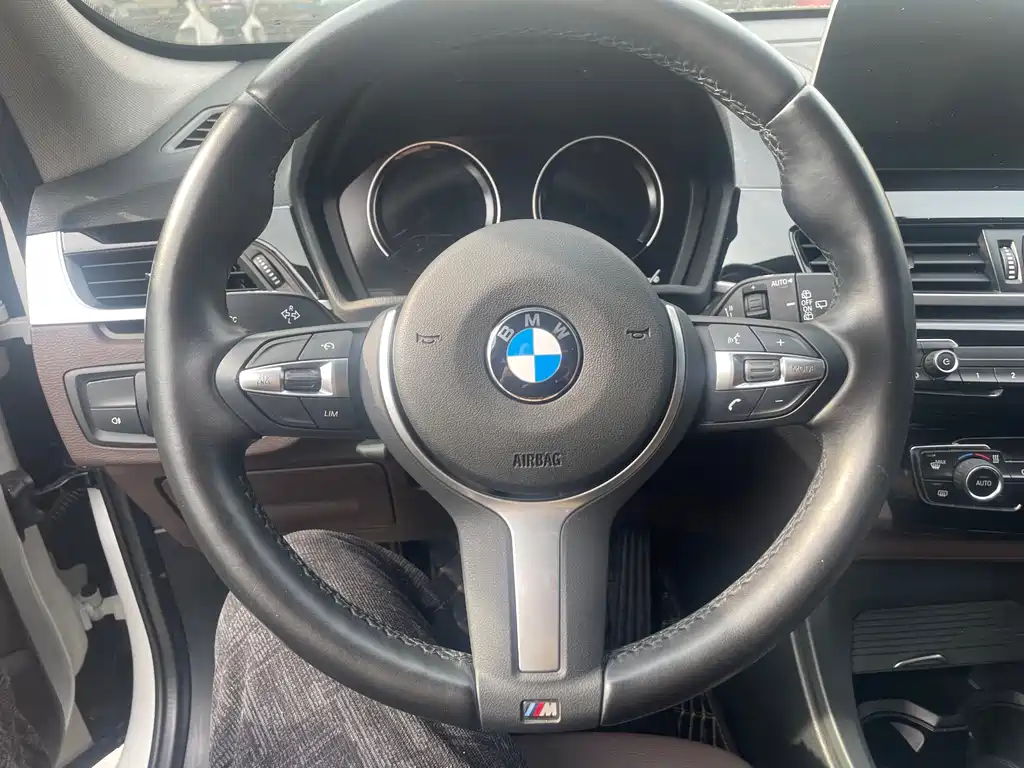 BMW X1 — миниатюра 17
