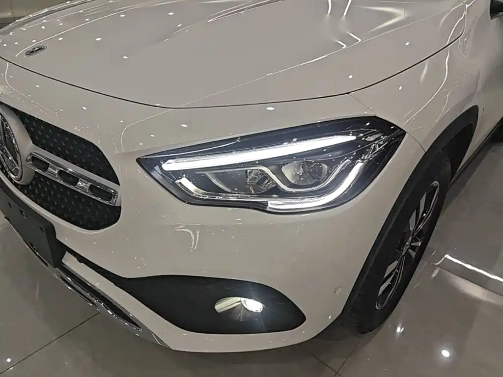 Mercedes-Benz GLA — миниатюра 24