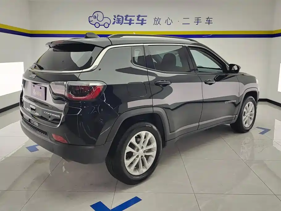 Jeep Compass — миниатюра 3